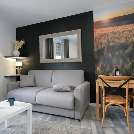 Les Champs, T2 Hypercentre Chic Et Cosy Wifi Par Sovalfi Apartment Saint-Etienne  Exterior photo