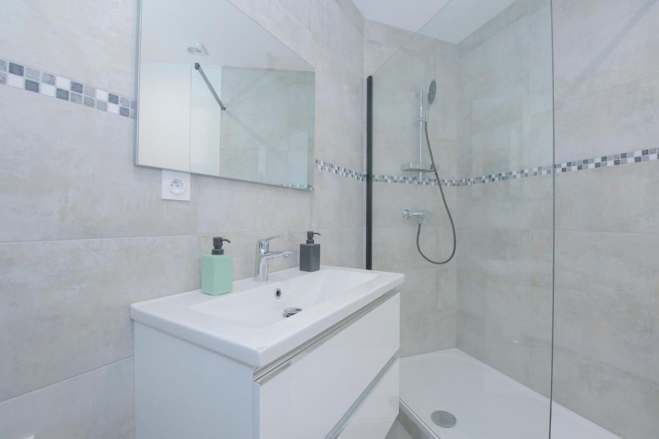 Les Champs, T2 Hypercentre Chic Et Cosy Wifi Par Sovalfi * Saint-Etienne (Loire)